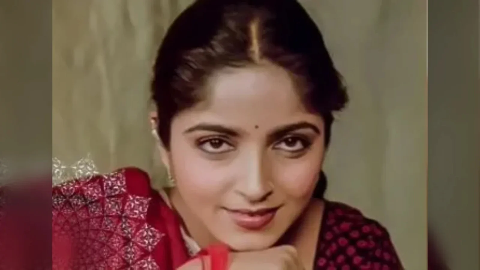 'नदिया के पार' की गुंजा ने फिर छेड़ा होली का राग: 'जोगी जी धीरे-धीरे' पर थिरक कर ताजा की पुरानी यादें