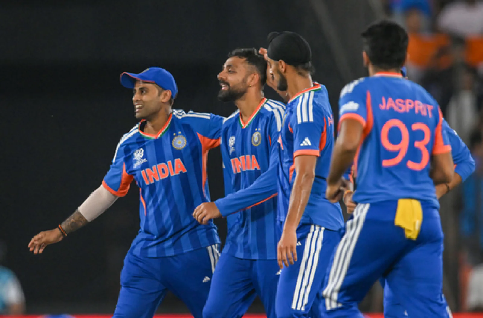 टी20 वर्ल्ड कप 2026: भारत बना 'विश्व विजेता'; फाइनल में न्यूजीलैंड को 96 रनों से रौंदकर रचा इतिहास, लगातार दूसरी बार जीती ट्रॉफी