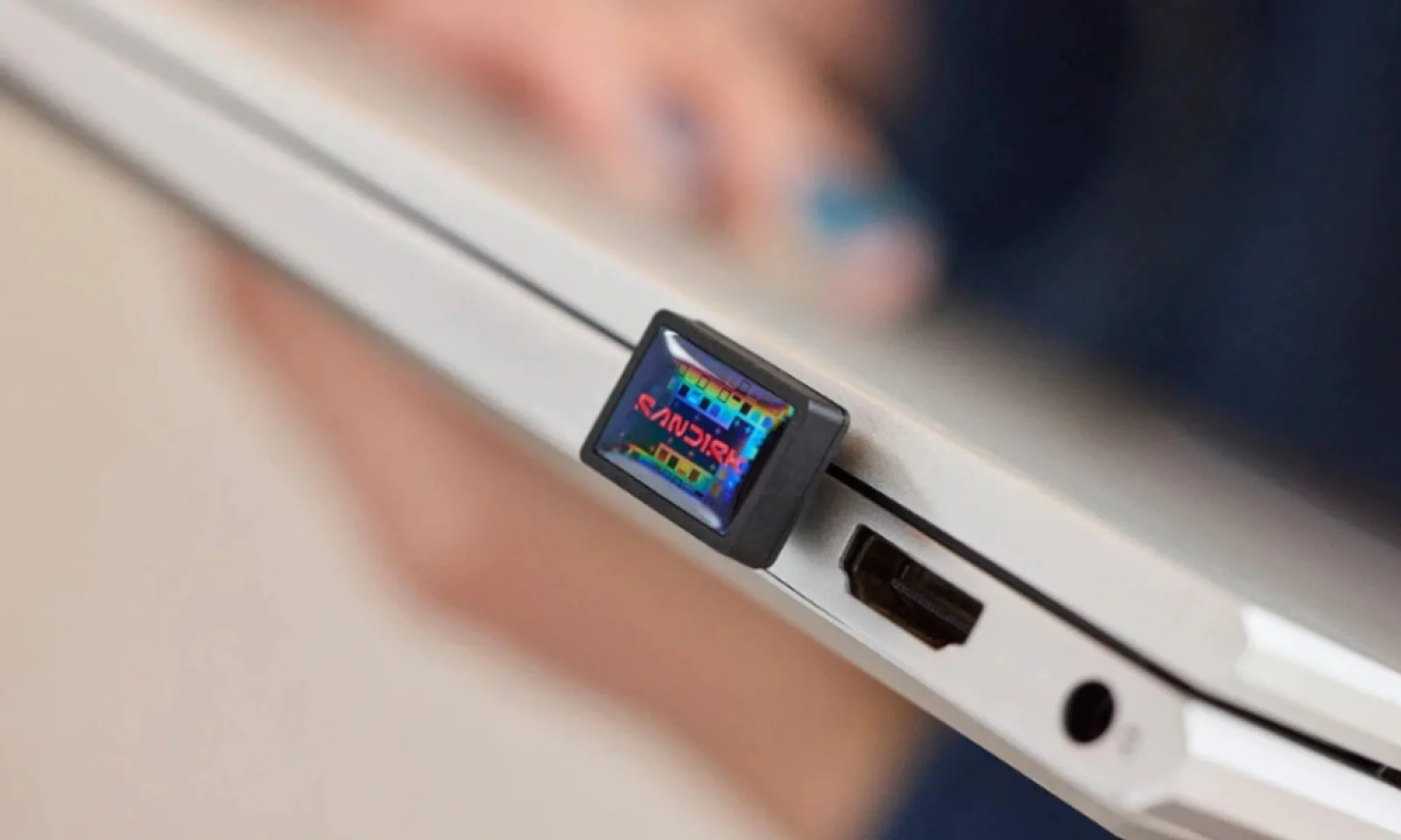 SanDisk Extreme Fit USB Type-C फ्लैश ड्राइव स्टोरेज डिवाइस में मिलेगी कमाल की स्पीड