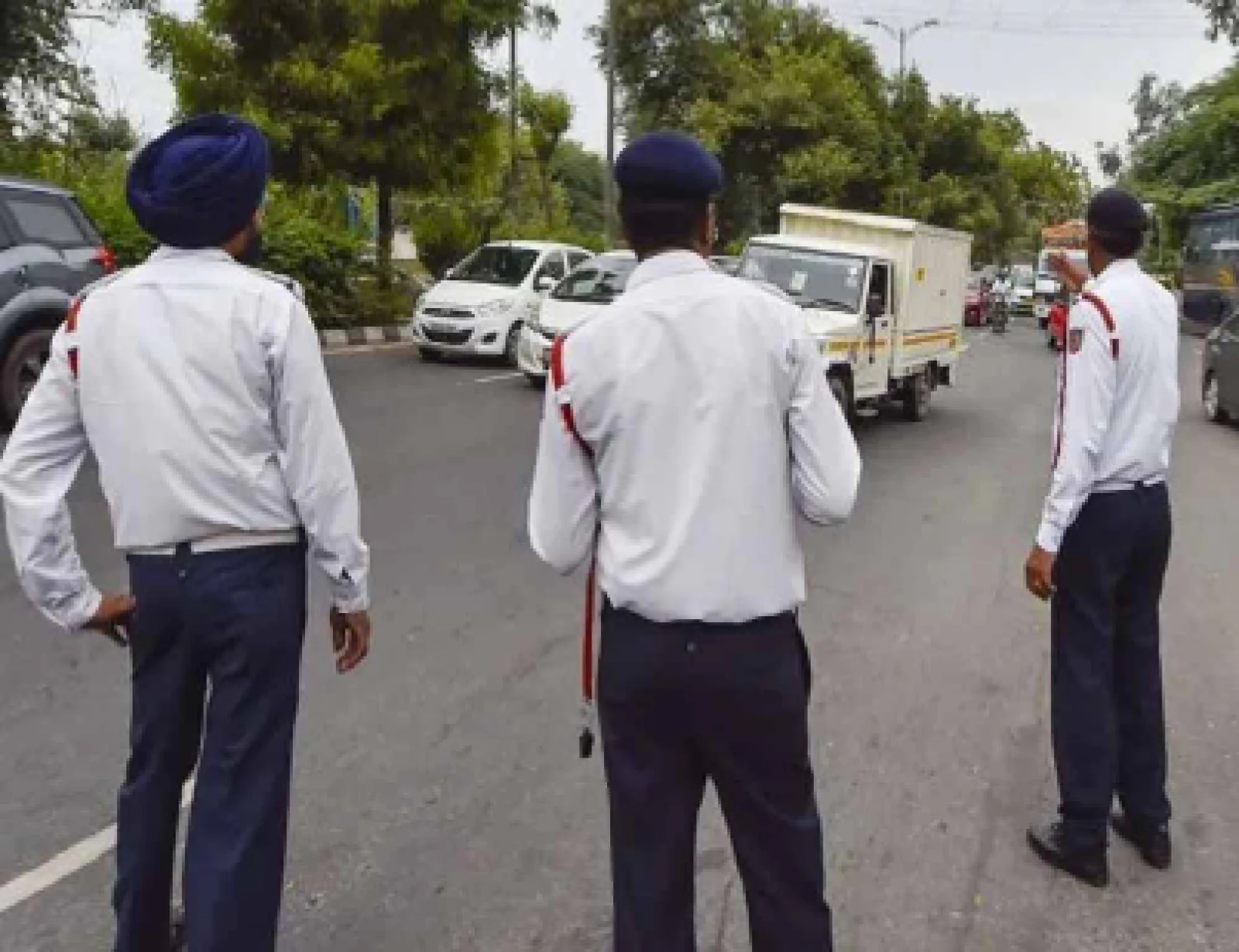 श्री मुक्तसर साहिब: ट्रैफिक नियम तोड़ने वालों पर पुलिस का शिकंजा; 215 चालान और 17 गाड़ियां इंपाउंड