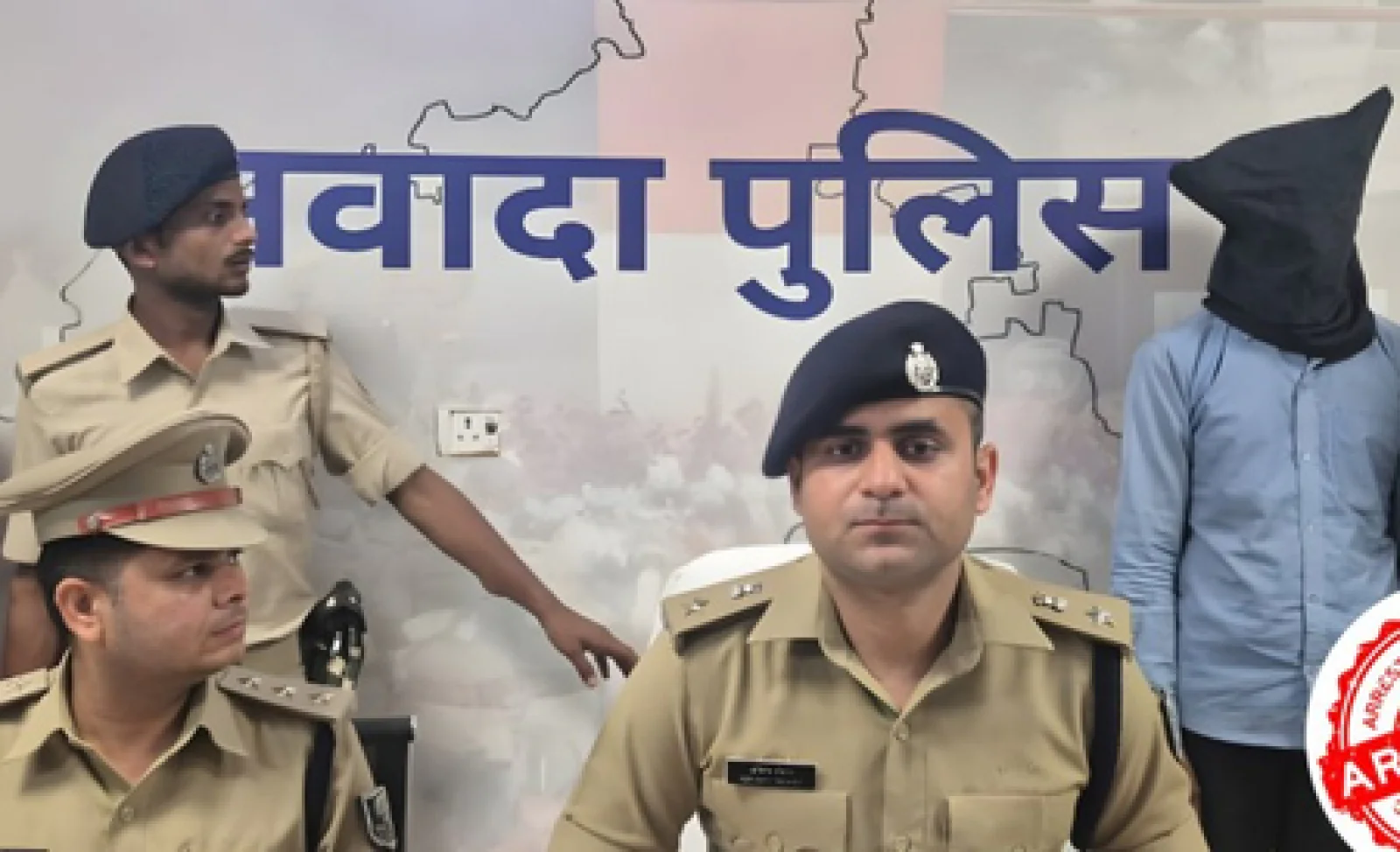 नवादा पुलिस की बड़ी कामयाबी: डेलवा गांव से AK-47 बरामद; लेवी वसूलने वाला गिरफ्तार