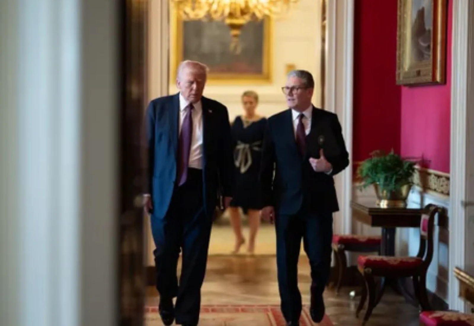 वैश्विक ऊर्जा संकट: पीएम स्टार्मर और डोनाल्ड ट्रंप की फोन पर बातचीत; होर्मुज स्ट्रेट खुलवाने के लिए बढ़ी हलचल