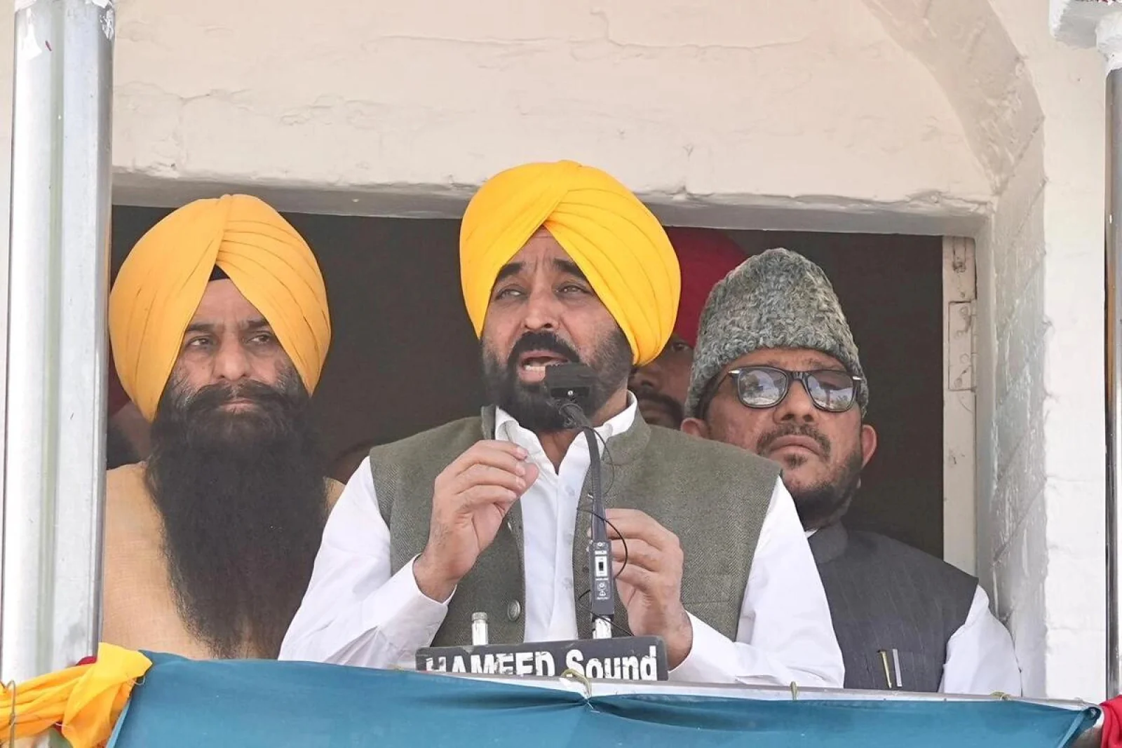 पंजाब न्यूज़: मलेरकोटला में CM भगवंत मान ने मनाई ईद, मेडिकल कॉलेज समेत बड़े स्वास्थ्य प्रोजेक्ट का ऐलान