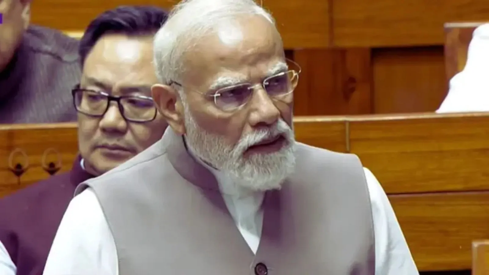 संसद में गूंजा पश्चिम एशिया संकट: पीएम मोदी ने कहा- '1 करोड़ भारतीयों की सुरक्षा सर्वोच्च प्राथमिकता', होर्मुज जलमार्ग पर दी कड़ी चेतावनी