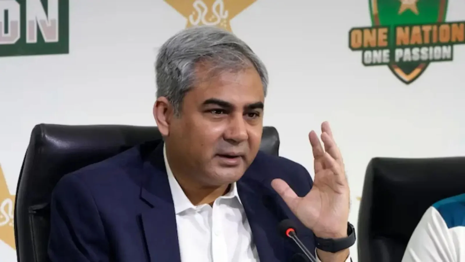 PSL : विदेशी खिलाड़ियों की 'घर वापसी' से भड़का पाकिस्तान, PCB चेयरमैन मोहसिन नकवी ने दी कानूनी कार्रवाई की चेतावनी