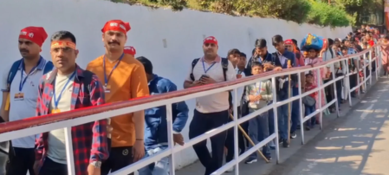 चैत्र नवरात्रि के सातवें दिन उमड़ा भक्तों का सैलाब; 'जय माता दी' के जयकारों से गूंजा कटरा, श्राइन बोर्ड के पुख्ता इंतजाम