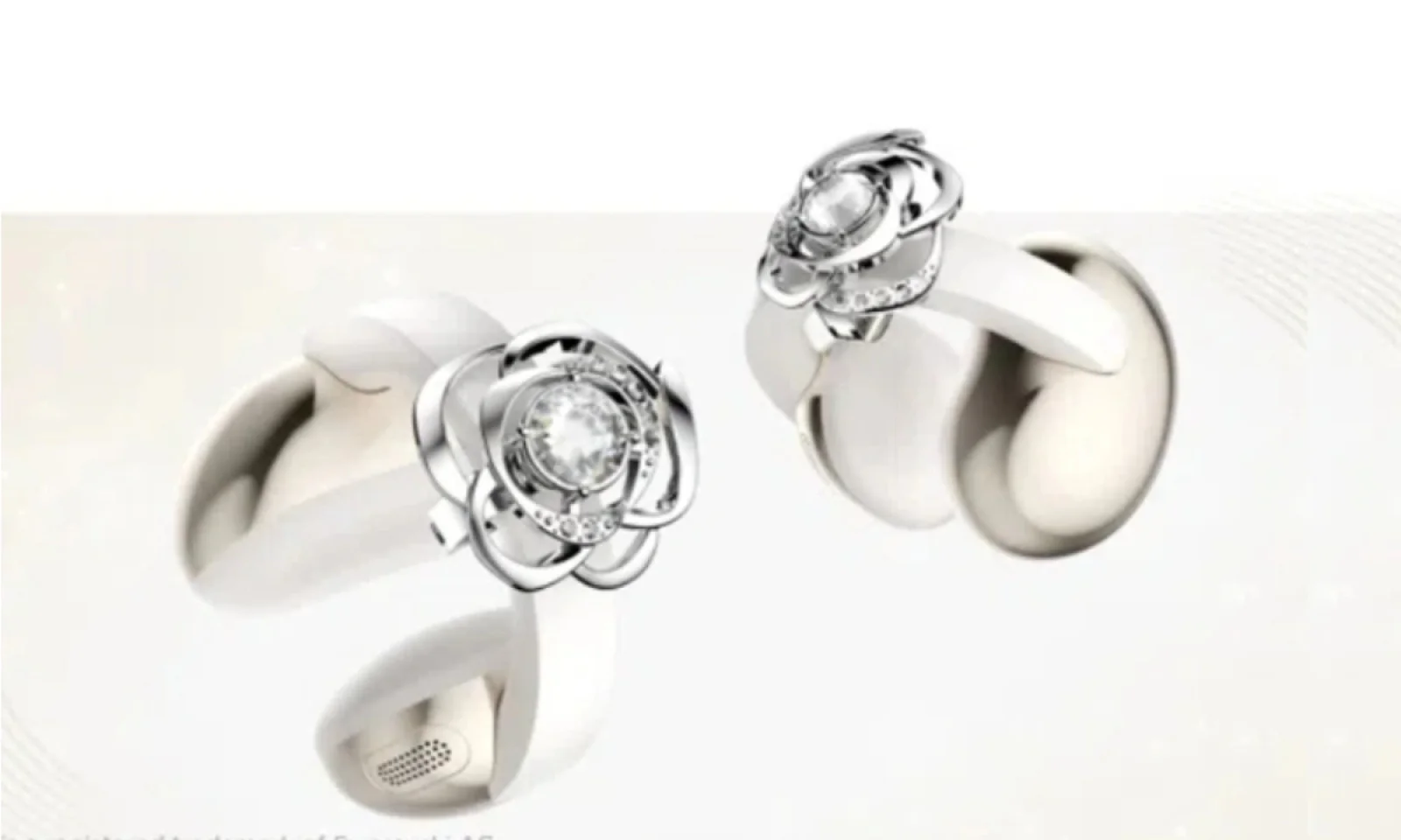 Swarovski क्रिस्टल्स के साथ TCL CrystalClip स्पेशल एडिशन हुआ लॉन्च