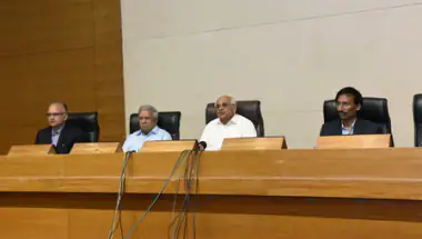 गुजरात सरकार ने किया एक्साइज ड्यूटी में कटौती का स्वागत; सीएम पटेल बोले- 'नागरिक कल्याण मोदी सरकार की प्राथमिकता'