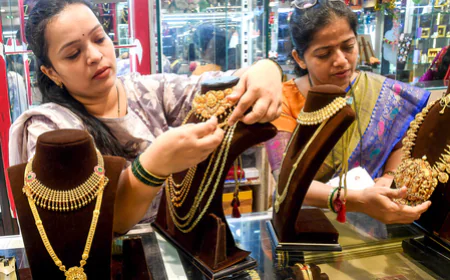 गोल्ड-सिल्वर मार्केट अपडेट: डॉलर की मजबूती और महंगाई के डर से सोने-चांदी की चमक पड़ी फीकी