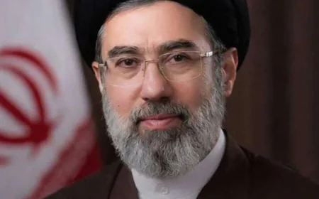 ईरान के नए सुप्रीम लीडर मोजतबा खामेनेई का पहला संदेश: "होर्मुज स्ट्रेट रहेगा बंद, अमेरिकी ठिकानों पर हमले जारी रहेंगे"