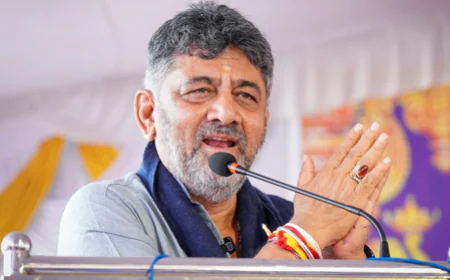 डी.के. शिवकुमार की हुंकार: "गरीबों का भला करने वाला 'हाथ' ही सत्ता में अच्छा लगता है", केंद्र और पड़ोसी राज्यों पर साधा निशाना