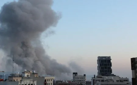 ऑपरेशन एपिक फ्यूरी: अमेरिका ने ईरान के मिसाइल ठिकानों पर किया भीषण प्रहार; होर्मुज स्ट्रेट बना मुख्य रणक्षेत्र