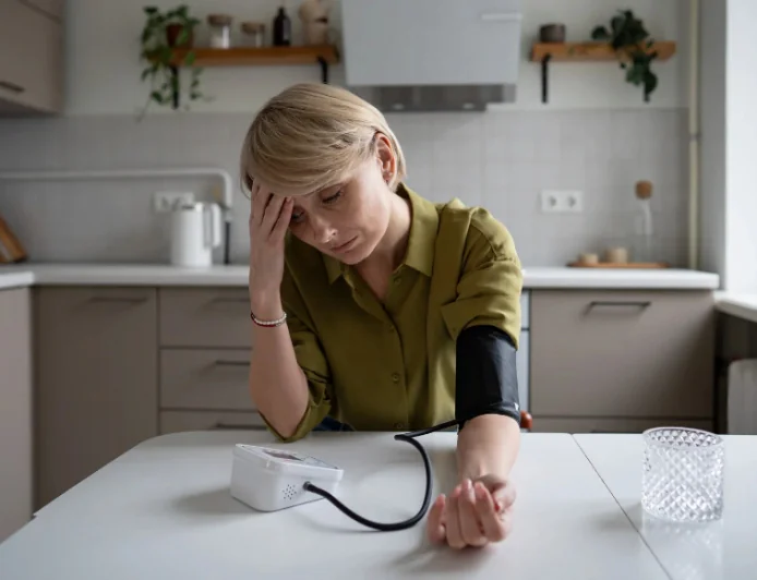 Low BP से रहती है थकान या कमजोरी तो न बरते लापरवाही जानें सही ट्रीटमेंट