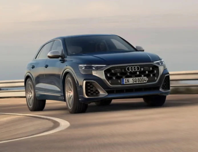 Audi SQ8 SUV लग्जरी एसयूवी स्मार्ट गैजेट्स और फुली लोडेड वैरिएंट के साथ हुई लॉन्च