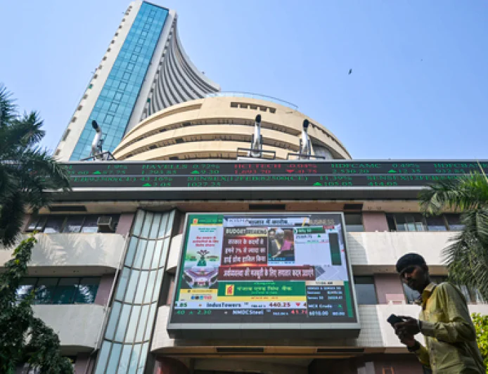 Stock Market Update: ईरान-अमेरिका तनाव कम होते ही शेयर बाजार में 'सुनामी' तेजी, सेंसेक्स 1500 अंक उछला, निफ्टी 22,800 के पार