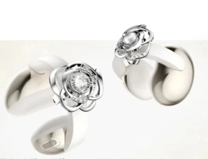 Swarovski क्रिस्टल्स के साथ TCL CrystalClip स्पेशल एडिशन हुआ लॉन्च