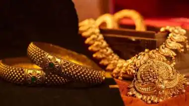 सोना-चांदी की कीमतों में बड़ी गिरावट: चांदी एक झटके में ₹5000 टूटी, सोना भी ₹1100 से ज्यादा हुआ सस्ता