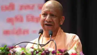 लखीमपुर खीरी: सीएम योगी का बड़ा ऐलान, 'मियांपुर' अब कहलाएगा 'रविंद्रनगर'; विस्थापितों को मिले जमीन के अधिकार