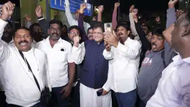 वतन वापसी: ईरान में फंसे 312 भारतीय मछुआरे लौटे घर, हर्ष संघवी ने कहा- 'यह नागरिकों के प्रति भारत की प्रतिबद्धता'