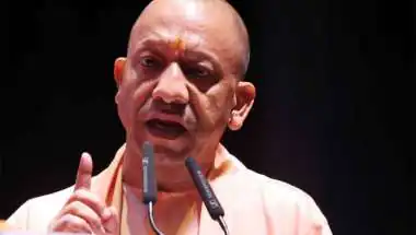 बंगाल में 'खेला' बंद और विकास शुरू होगा: सोनामुखी में सीएम योगी का विपक्ष पर तीखा प्रहार