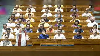 Parliament 2026: रातभर जागी संसद! महिला आरक्षण बिल पर पीएम मोदी की अपील ने बदला माहौल, जानें अब आगे क्या?