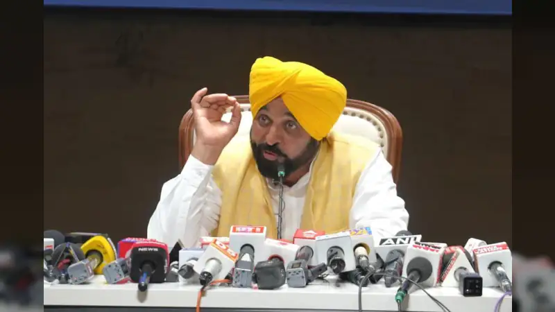 'शानदार चार साल': मुख्यमंत्री भगवंत मान ने पेश किया सरकार का रिपोर्ट कार्ड, नौकरियों और डिजिटल क्रांति पर दिया जोर