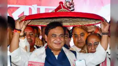 Assam Election 2026: भाजपा की 'हैट्रिक' से बदला पूर्वोत्तर का भूगोल, 126 में से 82 सीटों पर 'कमल' का कब्ज़ा; विपक्ष साफ