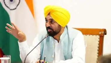 "पंजाब की मिट्टी में नफरत नहीं उगती"- लोक मिलनी में मुख्यमंत्री भगवंत मान का बड़ा बयान; बादल परिवार और भाजपा पर साधा निशाना