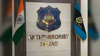 राजकोट एयरपोर्ट पर ATS और क्राइम ब्रांच का बड़ा एक्शन: 180 किलो चांदी की खेप जब्त, कीमत ₹5 करोड़