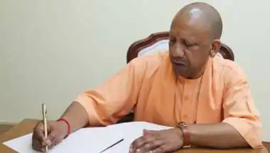 सीएम योगी का बच्चों और अभिभावकों को संदेश: गर्मियों की छुट्टियों में ननिहाल-ददिहाल जाएं, प्रकृति से जुड़ें