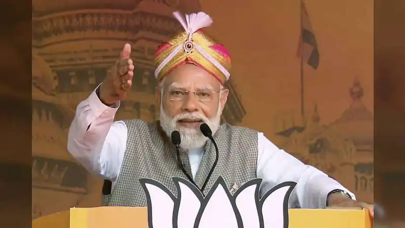 बेंगलुरु में पीएम मोदी का 'शंखनाद': "साहस और शक्ति की विरासत ही हमारी ताकत", विपक्ष के अहंकार और गाली-गलौज पर किया तीखा प्रहार