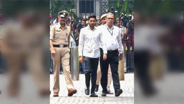 Signature Mismatch Case: 8 घंटे से ज्यादा पूछताछ के बाद CID दफ्तर से निकले अभिषेक बनर्जी, कुणाल घोष से भी हुई पूछताछ