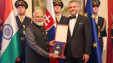 Slovakia ने PM Modi को दिया सर्वोच्च सम्मान, 'Order of the White Double Cross' से हुए सम्मानित