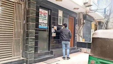 Gurugram News: DLF Phase-3 में अवैध PG और क्लीनिक पर चला बुलडोजर, 45 कमरों वाला बड़ा निर्माण ढहाया गया