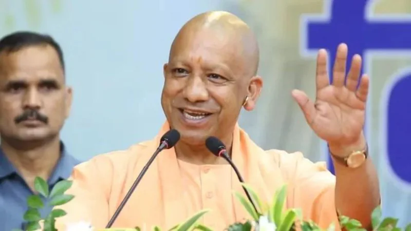 योगी आदित्यनाथ ने विकास परियोजनाओं की समीक्षा की, फायर सेफ्टी से लेकर एक्सप्रेसवे तक दिए अहम निर्देश