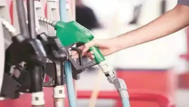 Nyara Energy ने घटाए पेट्रोल-डीजल के दाम, पेट्रोल ₹5 और डीजल ₹3 सस्ता; ग्राहकों को मिली राहत