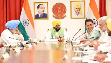 Punjab News: किसानों को बड़ी राहत, भगवंत मान कैबिनेट ने भूमि अधिग्रहण नीति में किए अहम बदलाव; बढ़े प्लॉट के लाभ