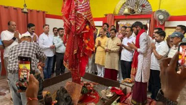 Uttarkashi News: सीएम पुष्कर सिंह धामी के 5 वर्ष पूरे होने पर श्री काशी विश्वनाथ मंदिर में हुआ विशेष रुद्राभिषेक