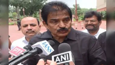 Paper Leak मुद्दे पर संसद में टकराव, विपक्ष ने शिक्षा मंत्री से मांगा जवाब; इस्तीफे की भी उठी मांग