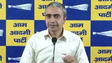 प्रदर्शन में नेताओं के बच्चों को लेकर उठे सवाल पर AAP का पलटवार, संजय सिंह की बेटी और केजरीवाल के बच्चों का किया जिक्र