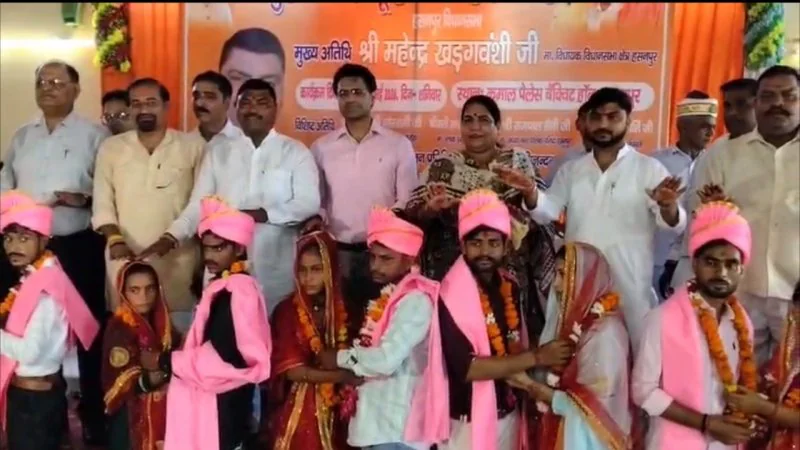 एक ही मंडप में 180 शादियां, कहीं सात फेरे तो कहीं ‘कुबूल है’; अमरोहा से आई कौमी एकता की खूबसूरत तस्वीर
