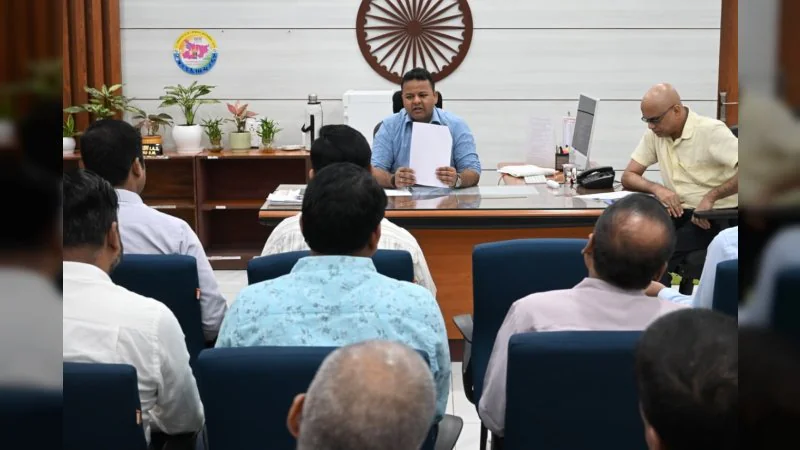 गोपालगंज में 12 जुलाई को बड़ी परीक्षा, 4 केंद्रों पर पहुंचेंगे 2,976 अभ्यर्थी; DM ने दिए सख्त निर्देश