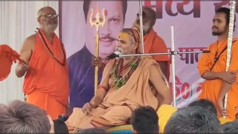 ‘राम मंदिर में विवाद नहीं, चोरी-डकैती हुई’, बहराइच में शंकराचार्य का BJP सरकार पर बड़ा हमला