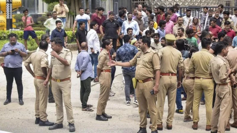 गाजियाबाद में 7 साल की बच्ची से दुष्कर्म के बाद हत्या, पोस्टमॉर्टम में 25 से ज्यादा चोटें; सिर पर मिले 17 निशान
