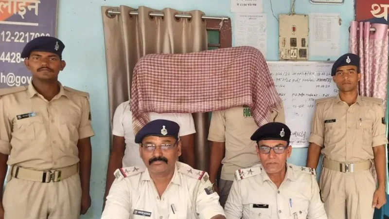 Bihar Police Recruitment: कटिहार में भर्ती परीक्षा में 'सेटिंग' कराने के आरोप में दो गिरफ्तार, कारतूस और दस्तावेज बरामद