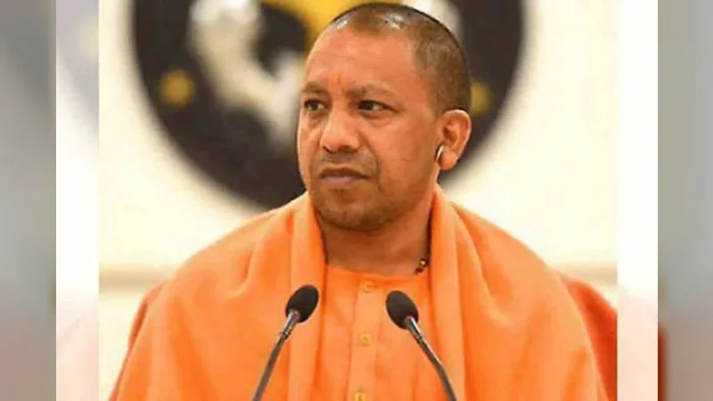 CM Yogi Adityanath: योगी आदित्यनाथ का राहुल गांधी और अखिलेश यादव पर निशाना, बोले- छात्रों को बदनाम करने की कोशिश हुई