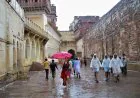 Weather Alert: राजस्थान से बंगाल तक भारी बारिश का अलर्ट, इन राज्यों में आंधी-बिजली का खतरा