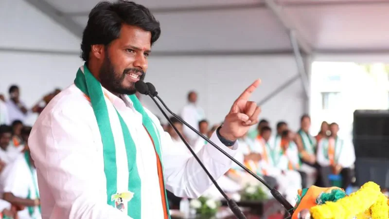 Nikhil Kumaraswamy: बिदादी परियोजना के विरोध में 9 अगस्त से तीन दिन का मार्च, किसानों के समर्थन में उतरे जेडी(एस) नेता