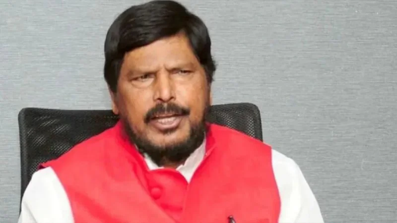7 साल में सीवर में दम घुटने से 498 सफाई कर्मचारियों की मौत, संसद में सरकार ने जारी किए आंकड़े
