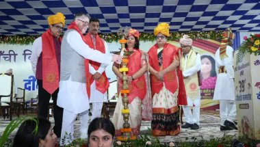 Jharkhand News: रांची विश्वविद्यालय के भव्य दीक्षांत समारोह में झारखंड के राज्यपाल ने लिया हिस्सा, विद्यार्थियों को स्वर्ण पदक से किया सम्मानित